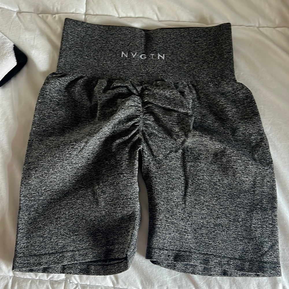 nvgtn scrunch shorts